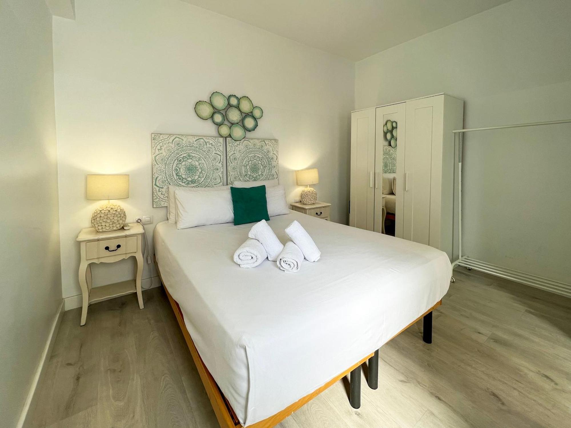 Stay U-Nique Apartments Seneca バルセロナ エクステリア 写真